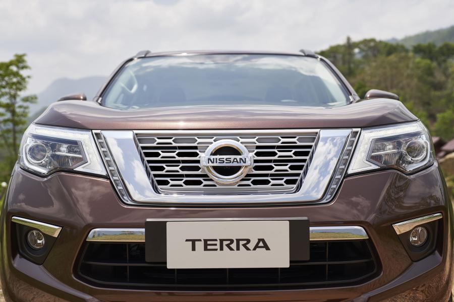 Логотип Nissan Terra 2018 года  (CN) (фото 11 из 144)